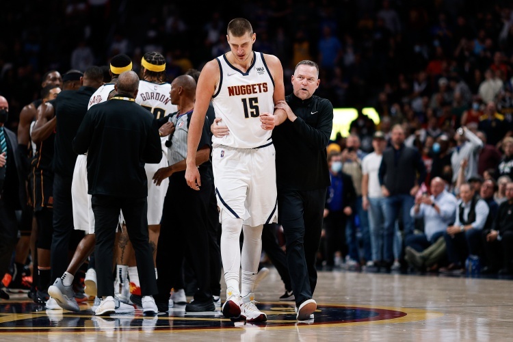 【直播吧评选】11月15日NBA最佳球员