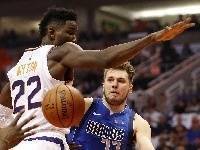 艾顿：我对东契奇和特雷-杨充满尊敬 我的目标是全明星和DPOY