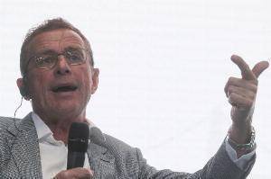 朗尼克：到目前为止我谈得最多的是控制，曼联需要学会控制住比赛