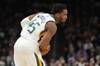 爵士全队三分命中率10% 创NBA季后赛历史单场至少25次出手最差